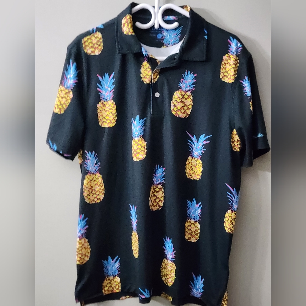 Chubbies Men’s Size M Multicolor Pineapple Print Short Sleeve Knit Golf Shirt